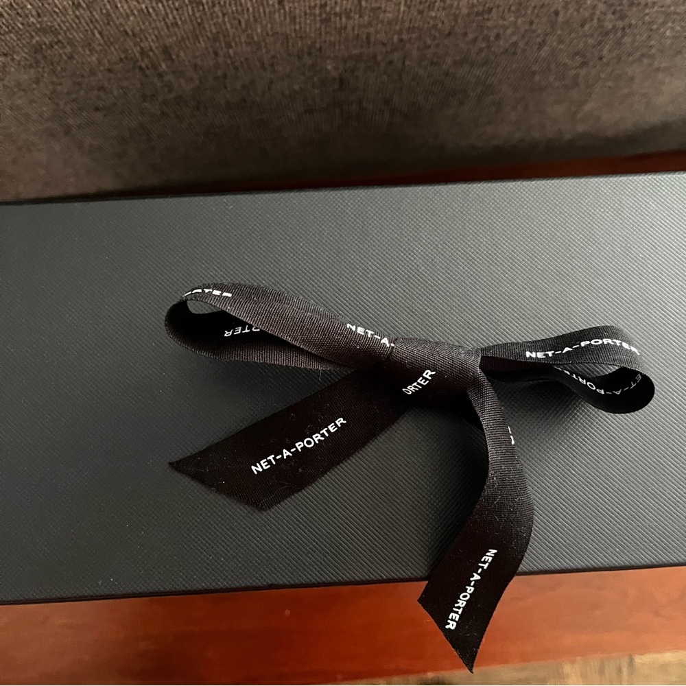 Net-A-Porter Gift Box - Picture 3 of 5